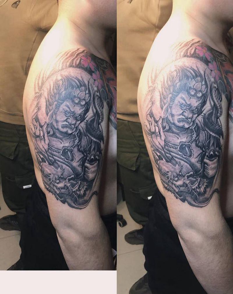 新传统纹身图片_肩部手部新传统纹身图案