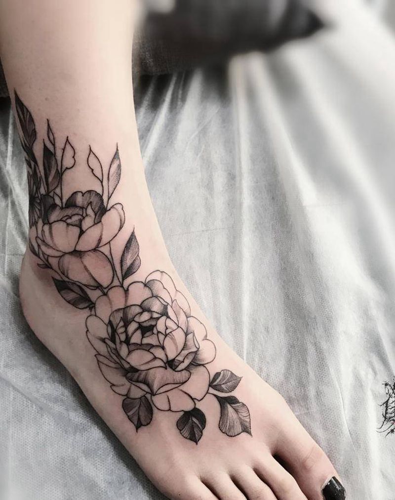 素花纹身图片_脚部点刺纹身图案