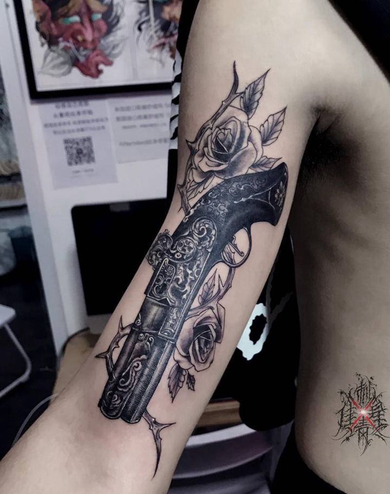 遮盖字母纹身图片_手臂纹身图案