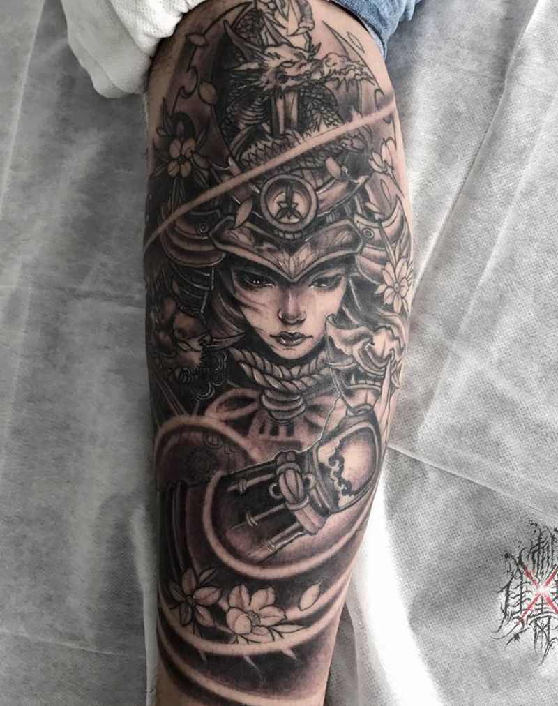 女武士纹身图片_腿部纹身图案