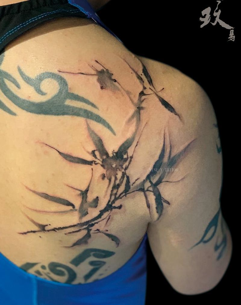 竹纹身图片_背部水墨纹身图案