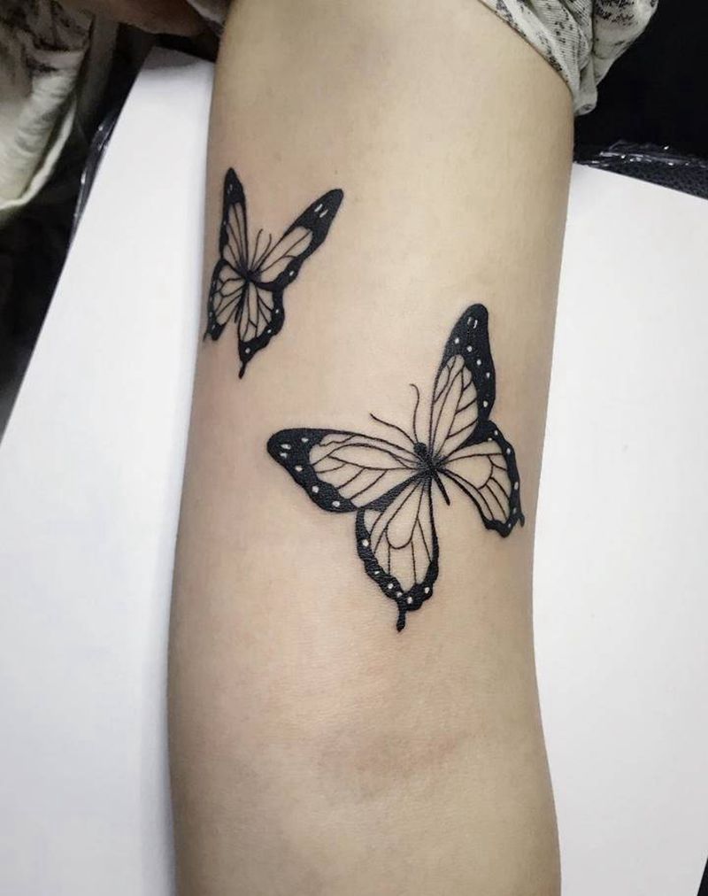 蝴蝶纹身图片_手臂纹身图案