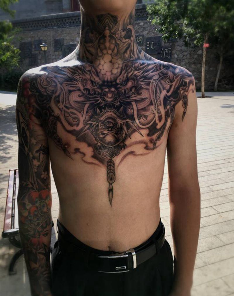 龙花胸纹身图片_胸部手臂纹身图案