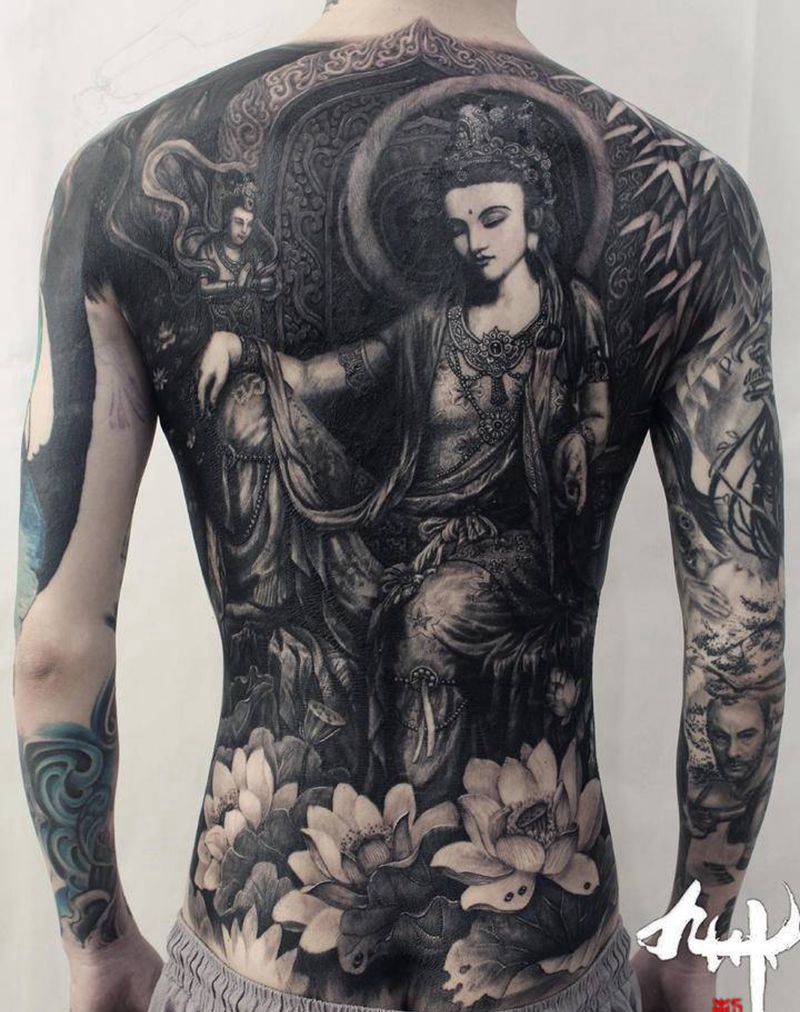 莲花净土纹身图片_背部纹身图案