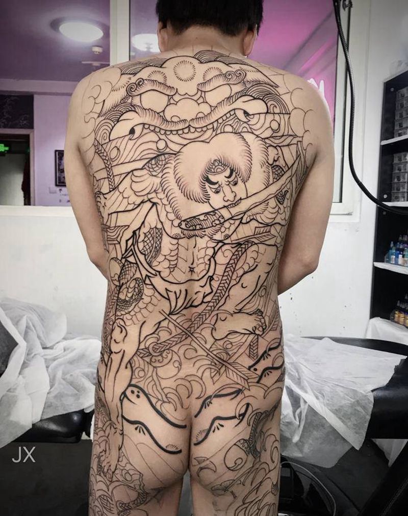 张顺破水门纹身图片_背部老传统纹身图案