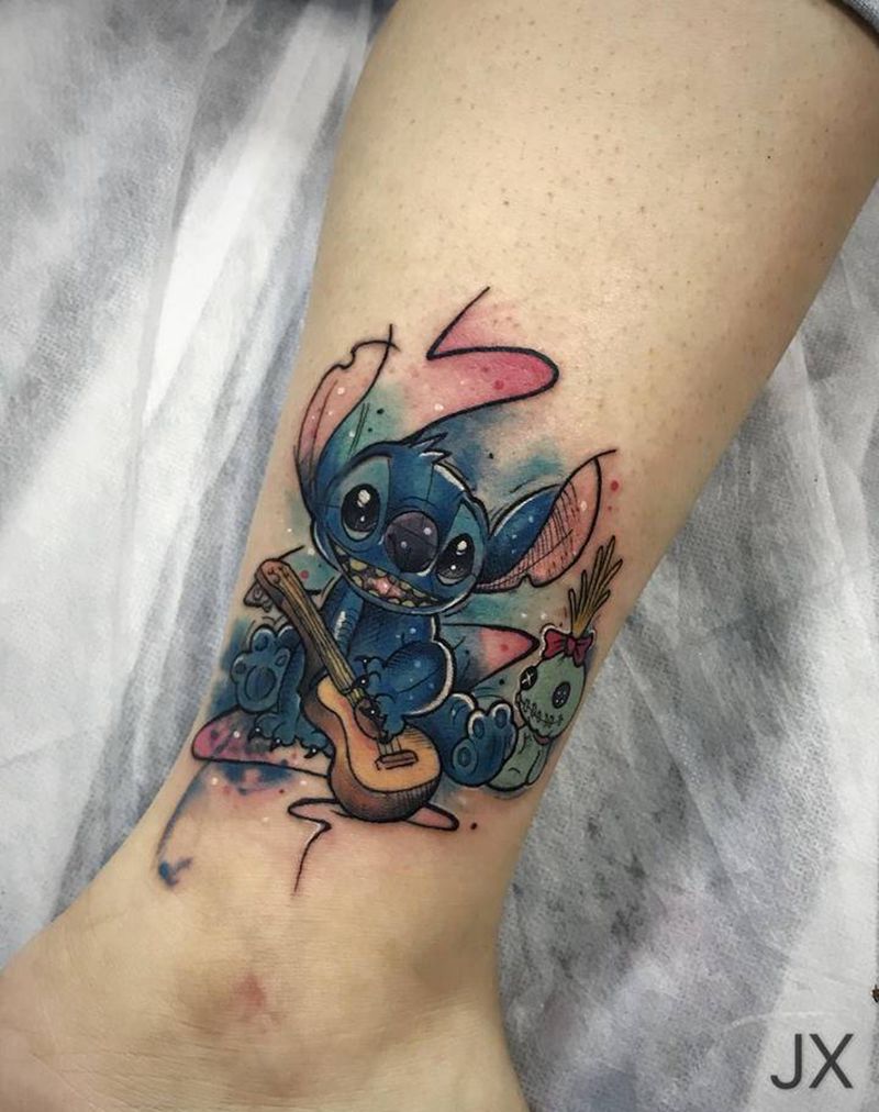 史迪仔遮盖纹身图片_腿部水彩纹身图案