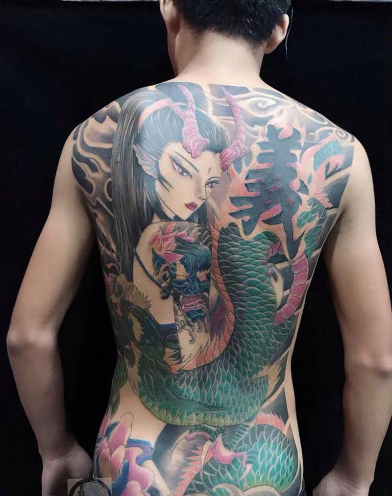 龙姬纹身图片_背部新传统龙姬纹身图案