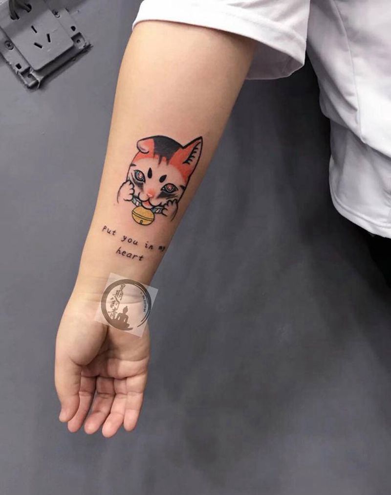 小清新猫咪纹身图片_手部New School纹身图案