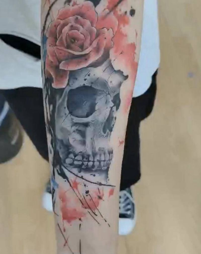 水彩骷髅纹身图片_手臂欧美写实纹身图案
