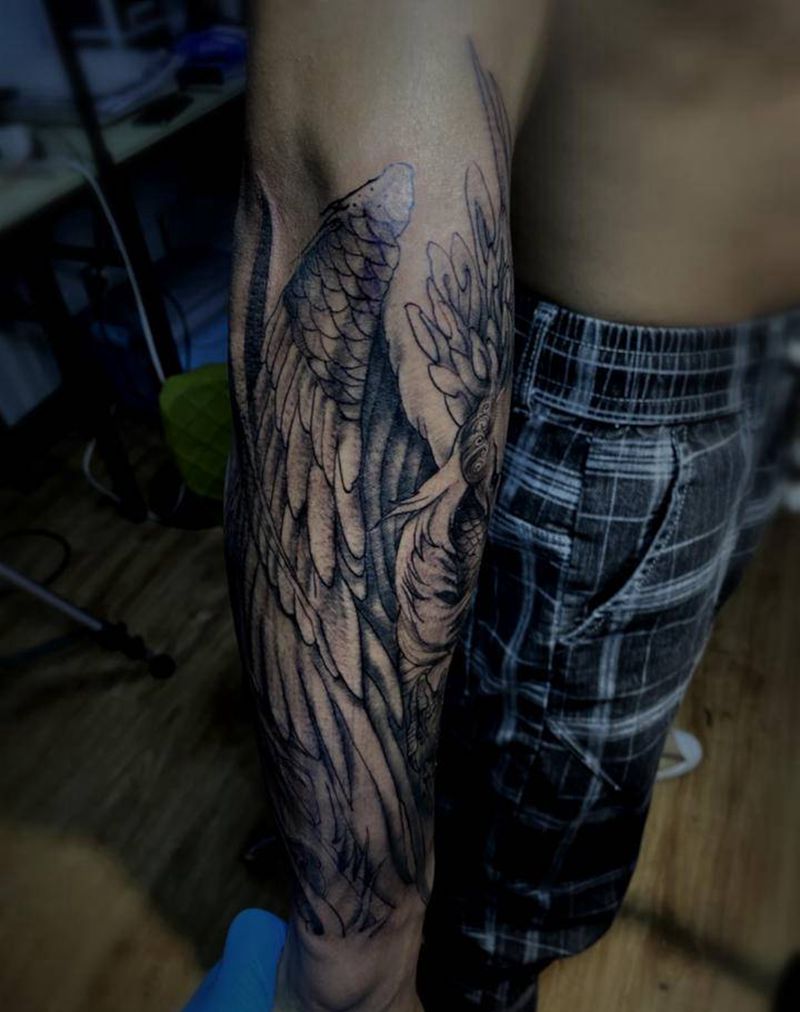 凤凰纹身图片_手部手臂纹身图案