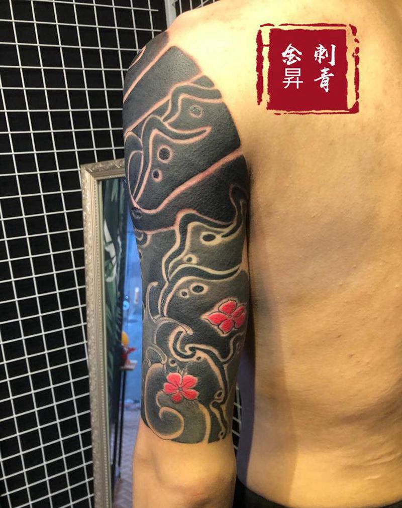 日式包大臂！纹身图片_肩部手臂老传统纹身图案