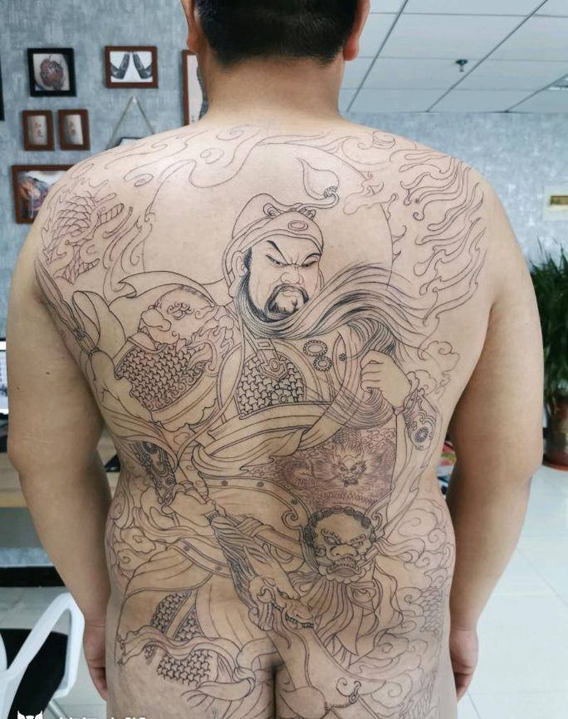 关公纹身图片_背部纹身图案