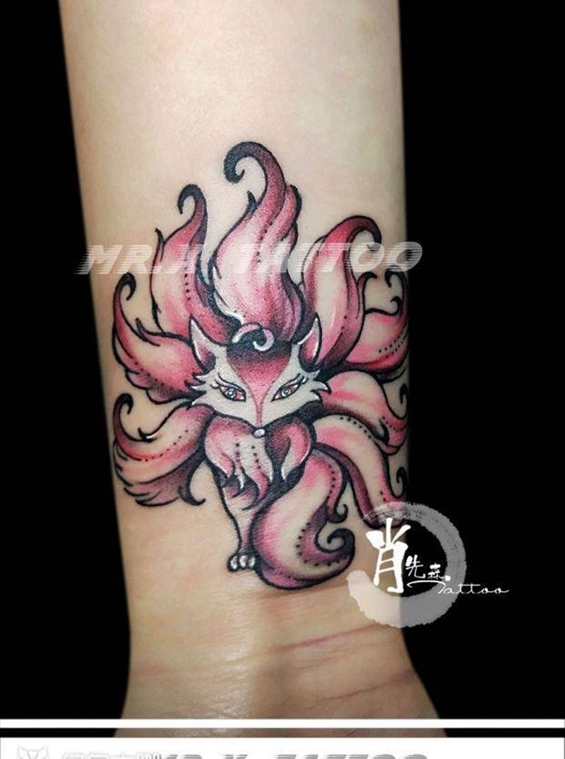 网红九尾纹身图片