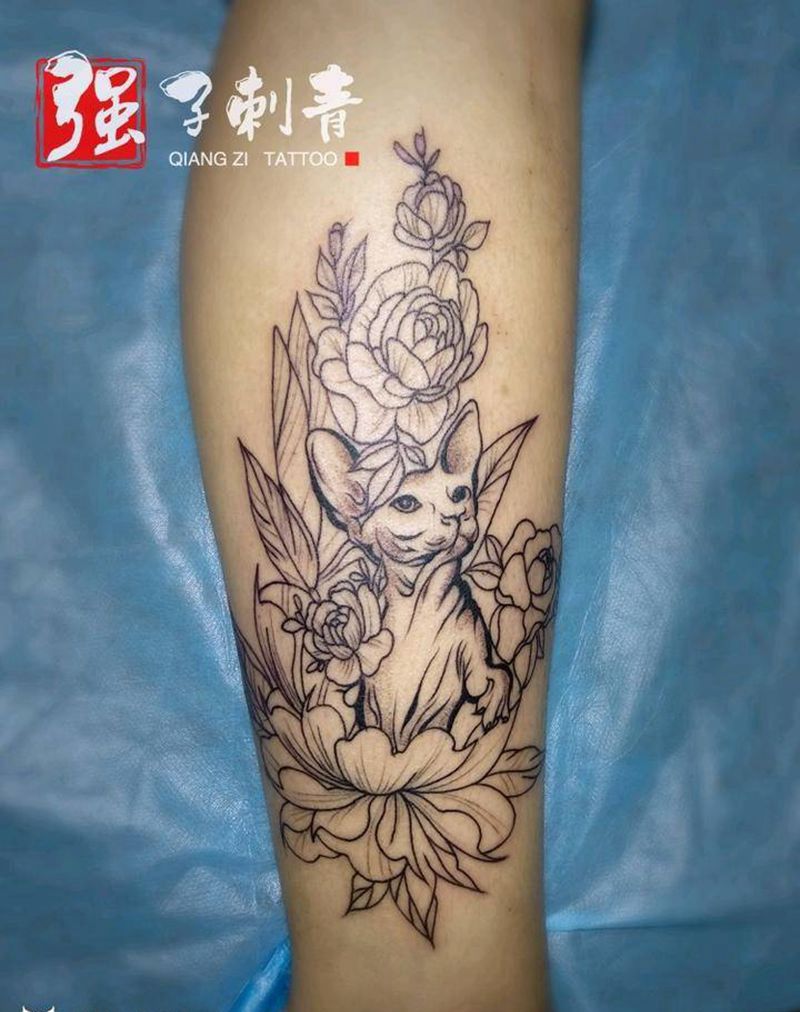 素花与猫纹身图片_腿部新传统线条纹身图案