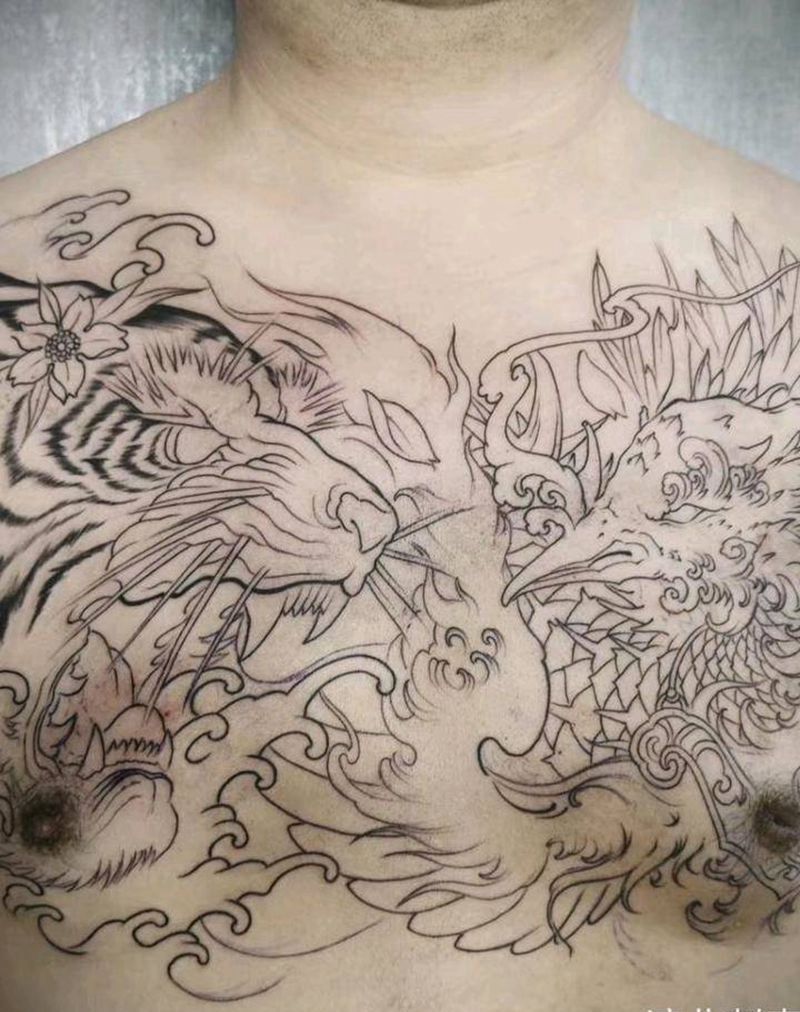 重彩前胸纹身图片_胸部纹身图案