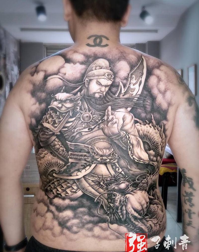 满背关公完成纹身图片_背部新传统纹身图案