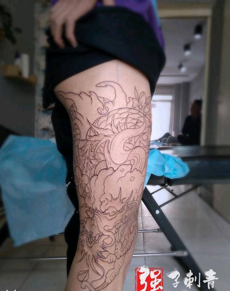 大腿龙线条纹身图片_腿部新传统割线纹身图案
