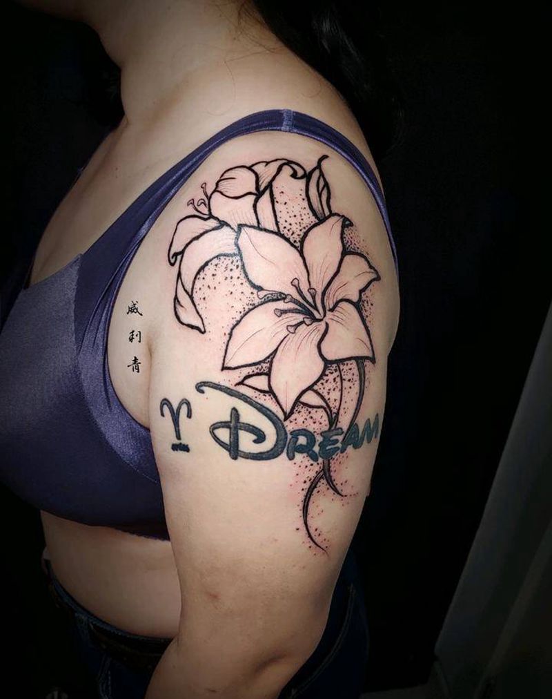 增加纹身图片_手臂素花百合肩膀纹身图案