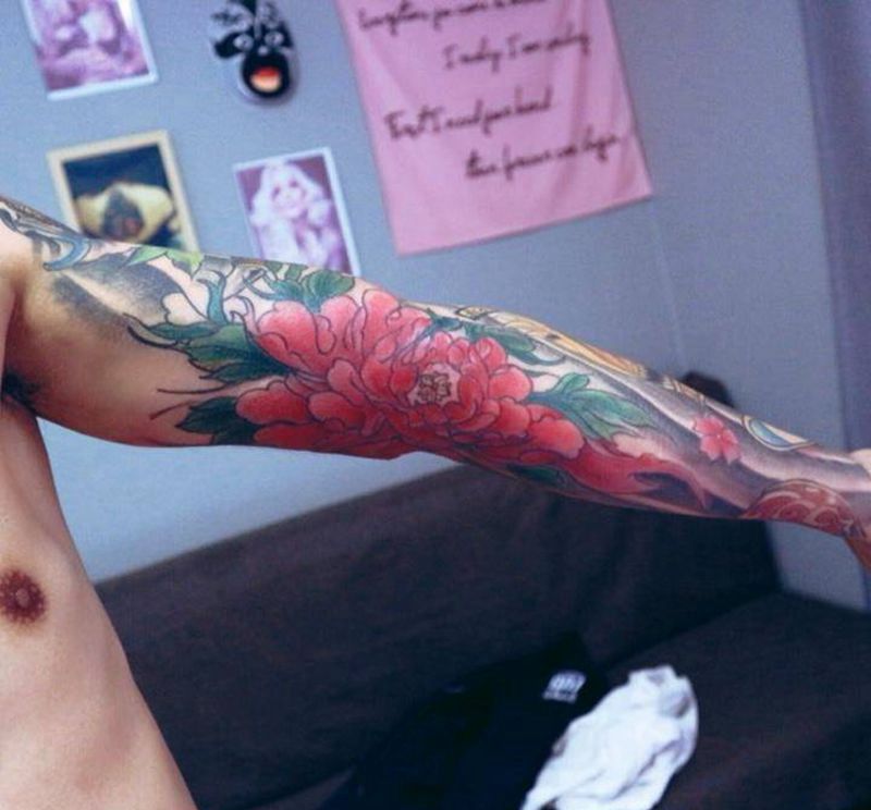 花臂完事纹身图片