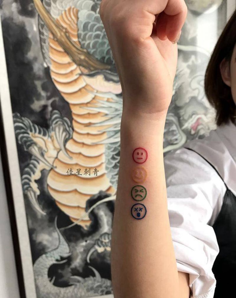 泫雅同款纹身图片