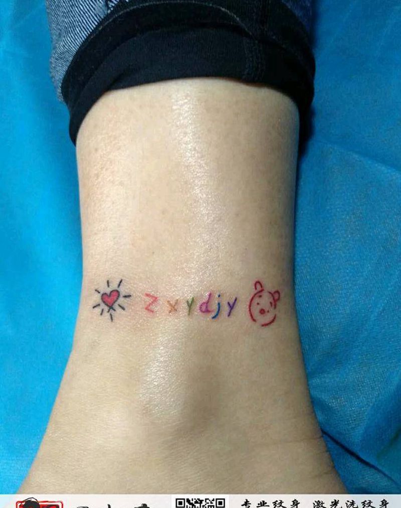 纯手绘小清新字母纹身图片_腿部小清新纹身图案