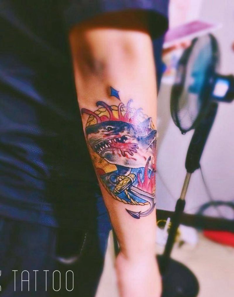 大鲨鱼纹身图片