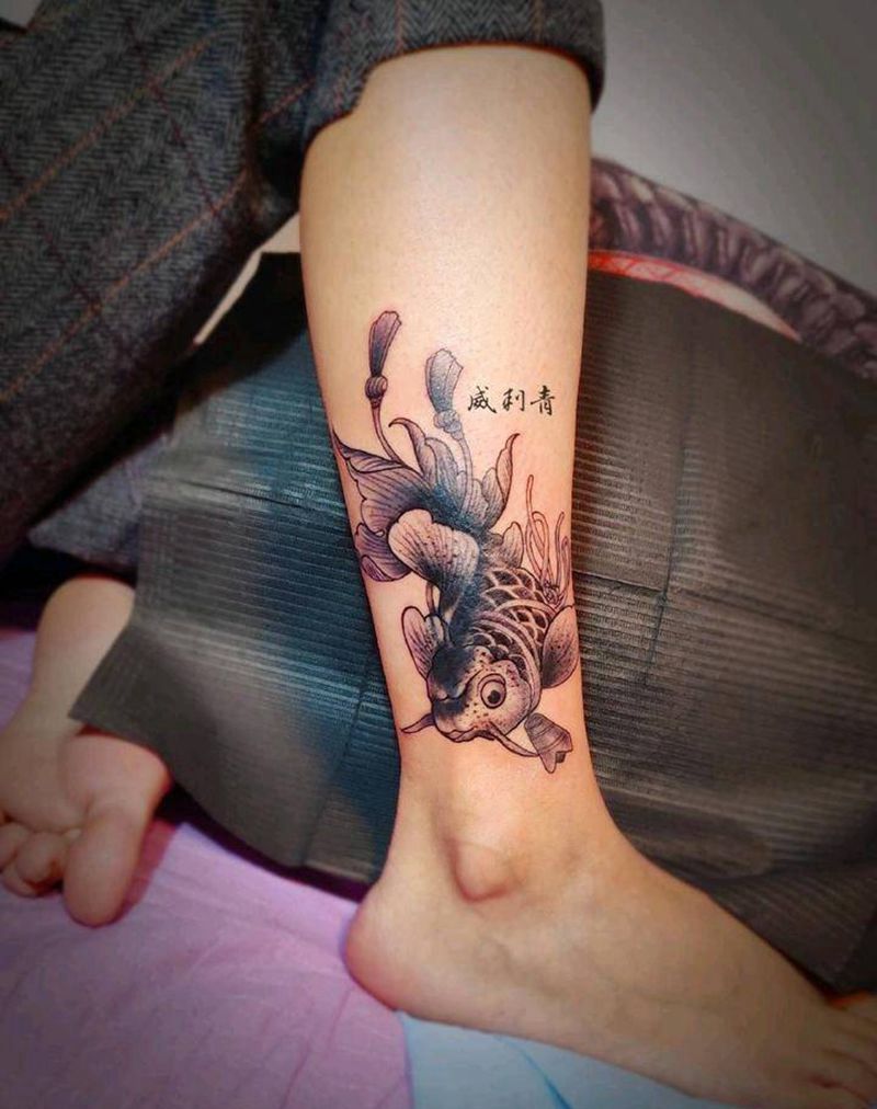 小鱼儿没有花无缺纹身图片_腿部鱼遮盖纹身图案