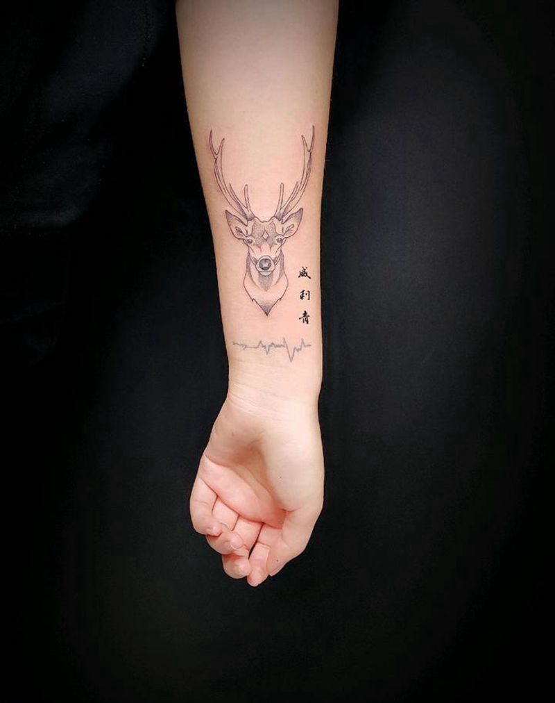 手臂•鹿纹身图片_手臂点刺小清新鹿纹身图案
