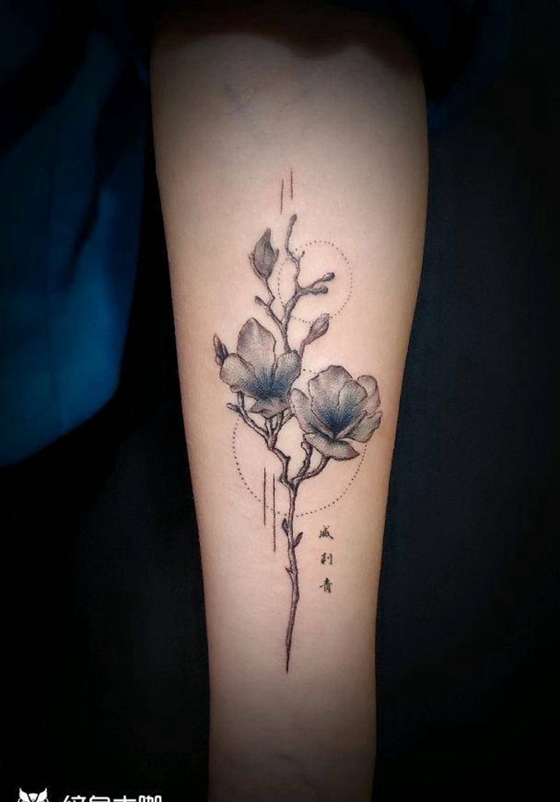 花纹身图片_手臂清新纹身图案