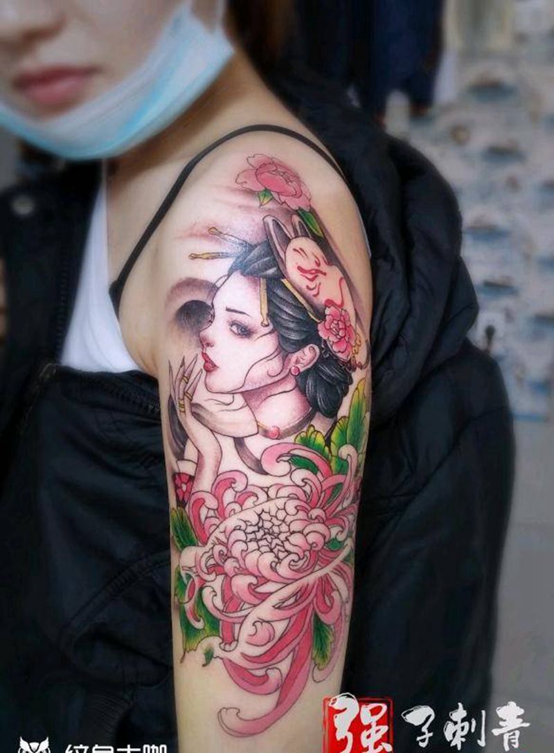 彩色艺伎纹身图片_手臂新传统纹身图案