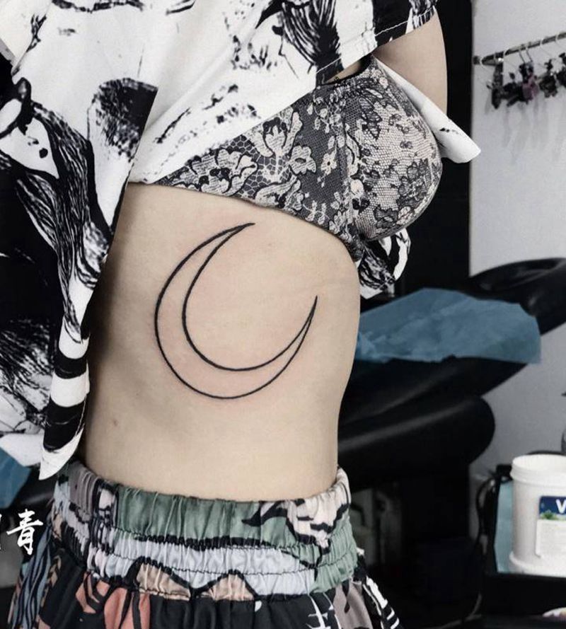 月亮纹身图片