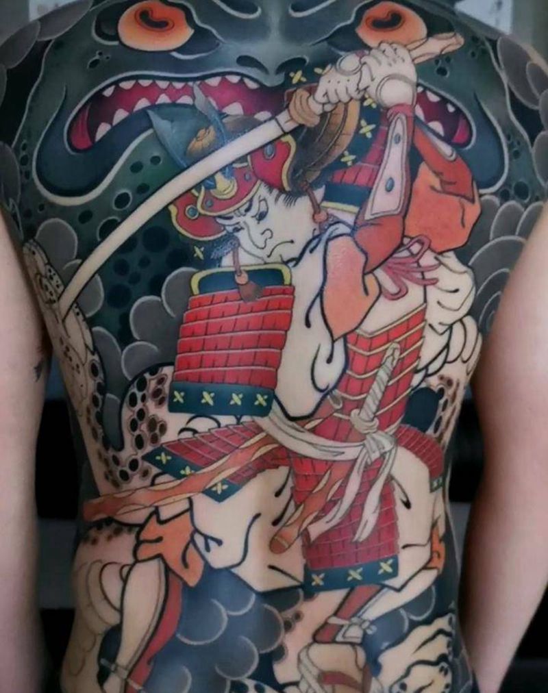 满背待续~纹身图片_背部老传统纹身图案