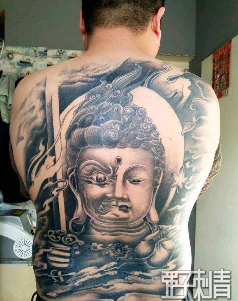一念之间满背纹身图片_背部新传统纹身图案