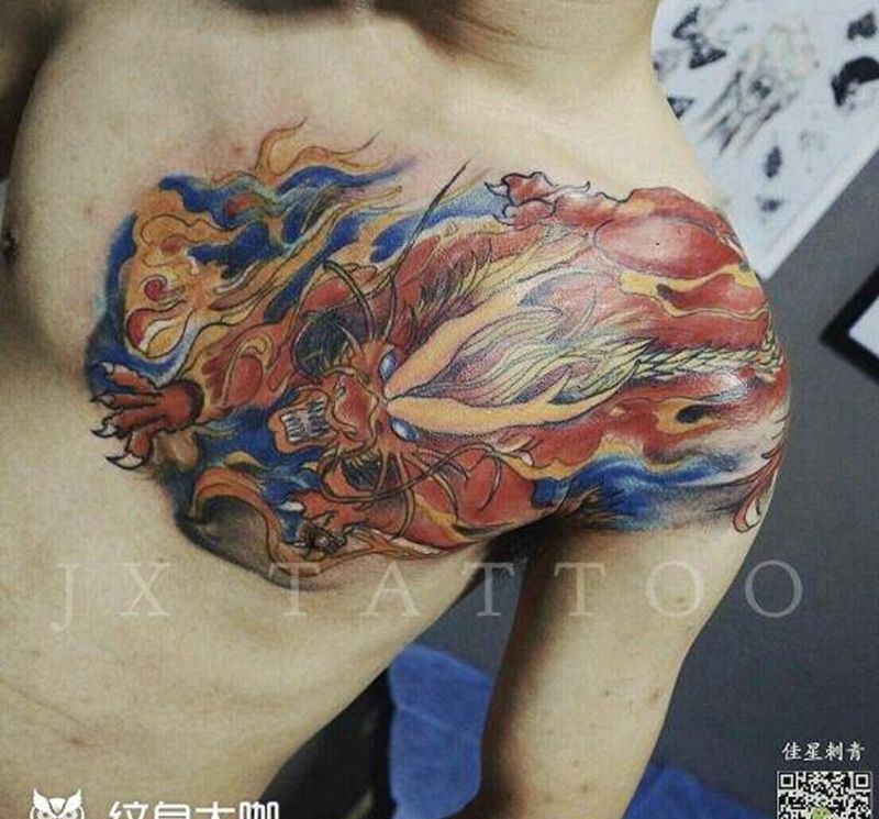 胸口麒麟完成纹身图片