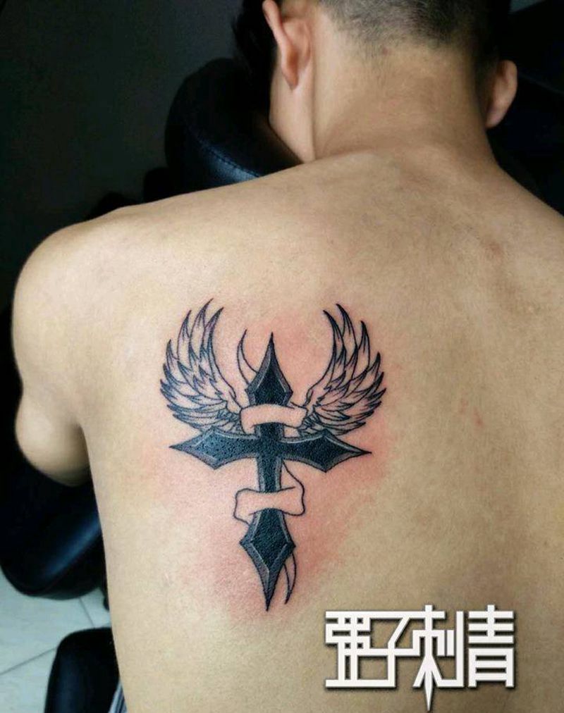 信仰纹身图片_背部新传统纹身图案