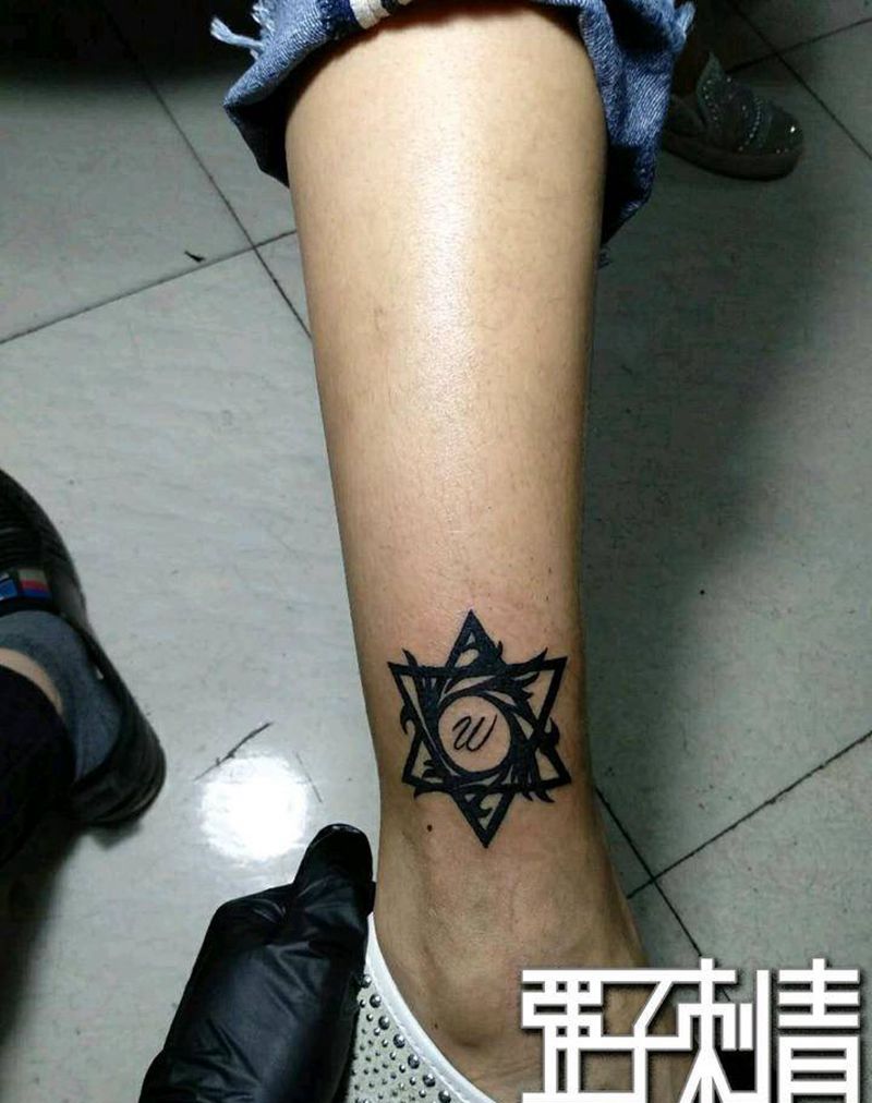 六芒星纹身图片_腿部图腾纹身图案
