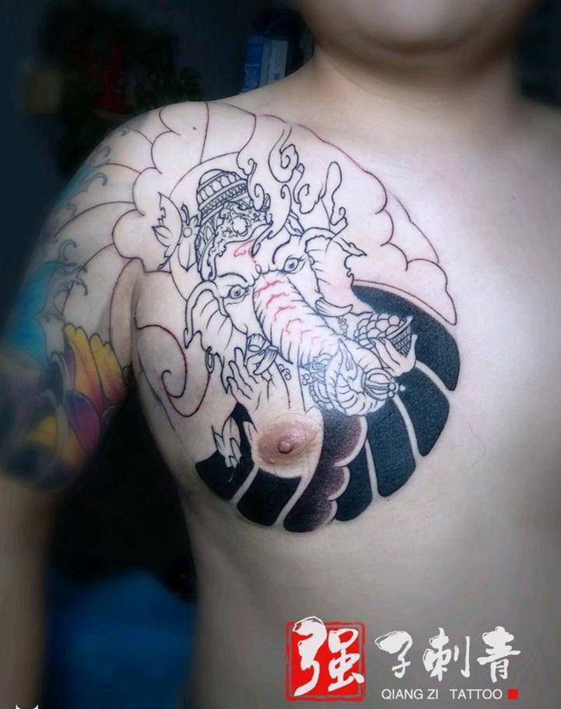 象神纹身图片_胸部老传统半胛象神纹身图案