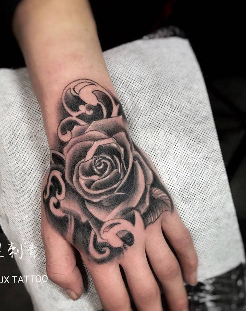手背玫瑰纹身图片