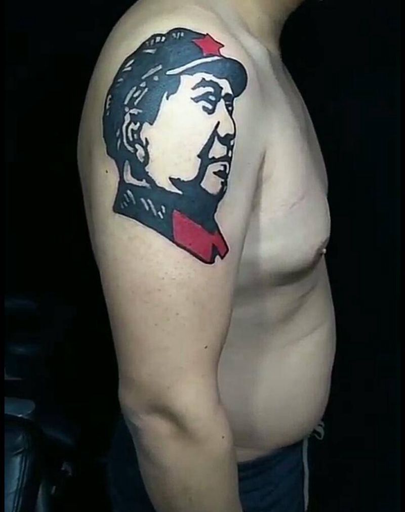 毛主席纹身图片_肩部纹身图案