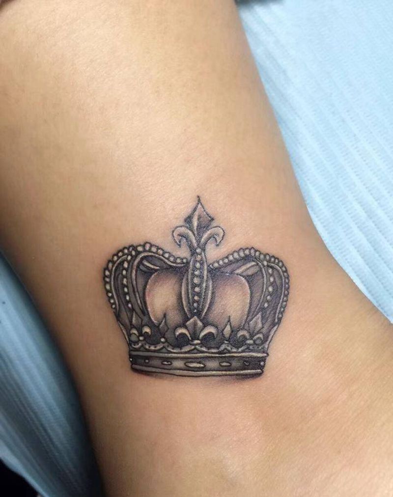 皇冠纹身图片