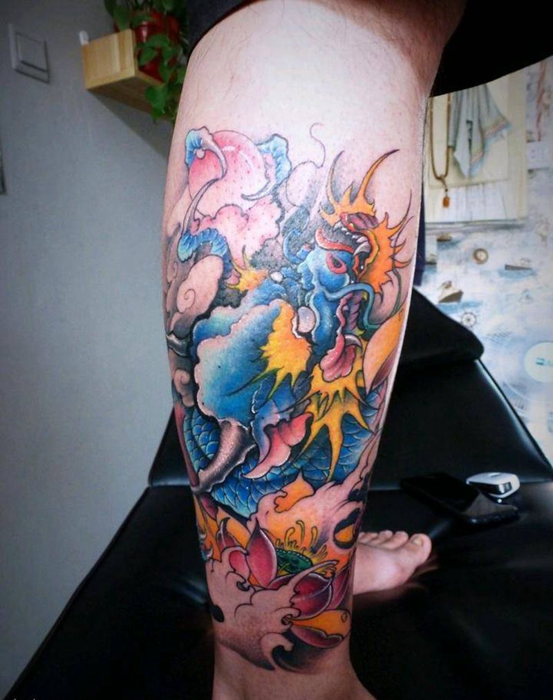 彩色《龙》纹身图片_腿部新传统彩色龙纹身图案