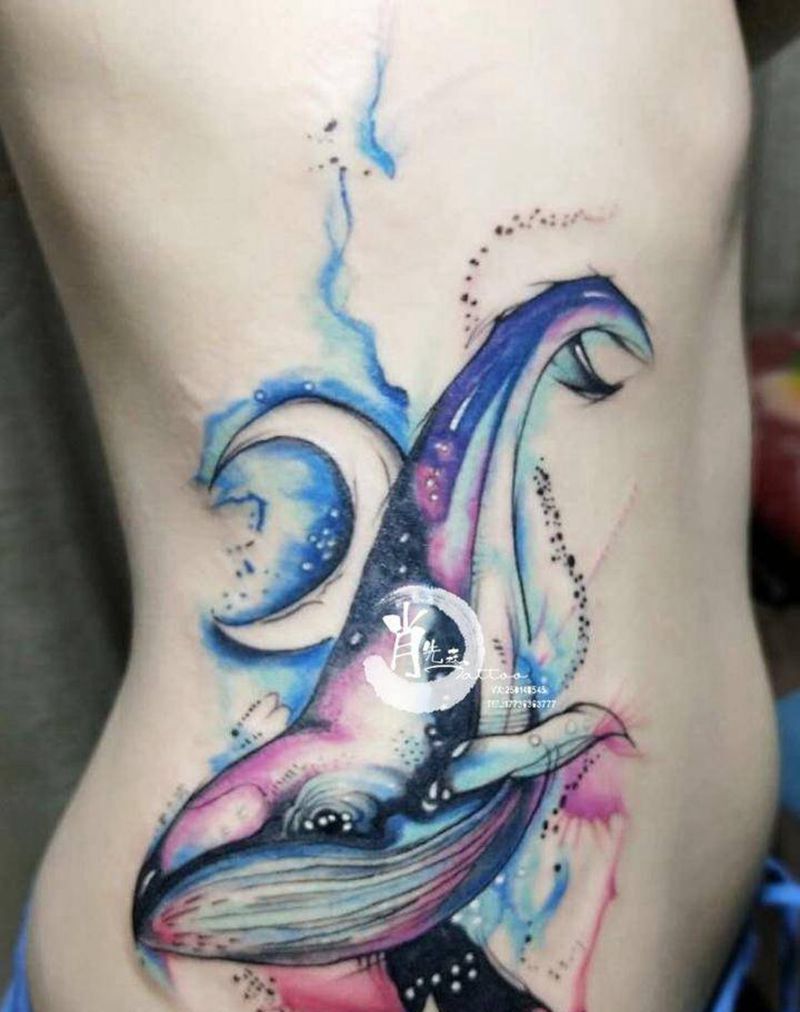 泼墨鲸鱼纹身图片