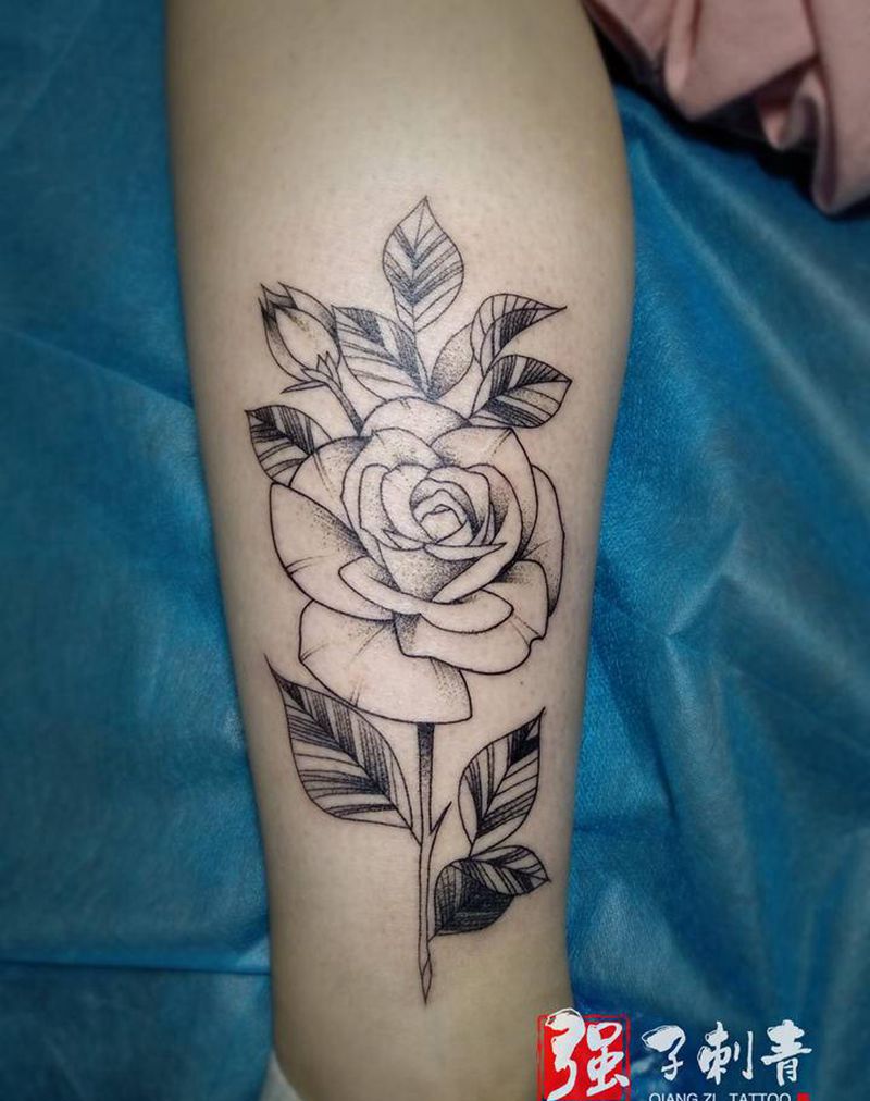 素花玫瑰纹身图片_腿部点刺纹身图案