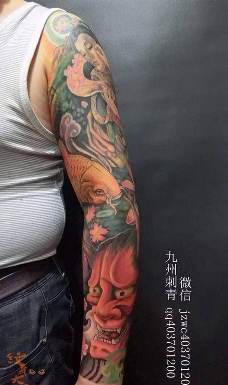 彩色花臂纹身图片