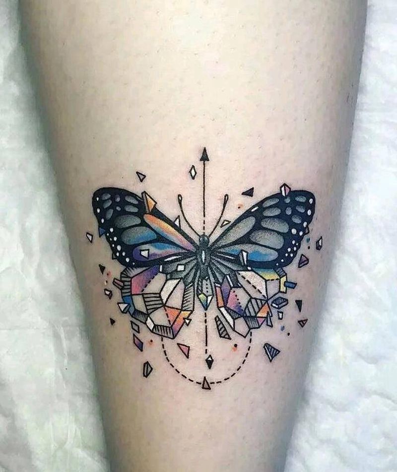 几何点刺彩色《蝴蝶》纹身图片_手臂新传统点刺纹身图案