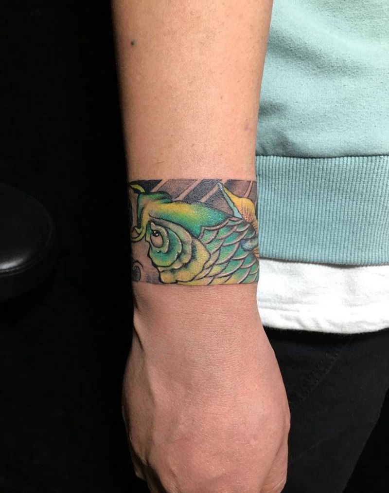 招财锦鲤纹身图片_手部手臂纹身图案