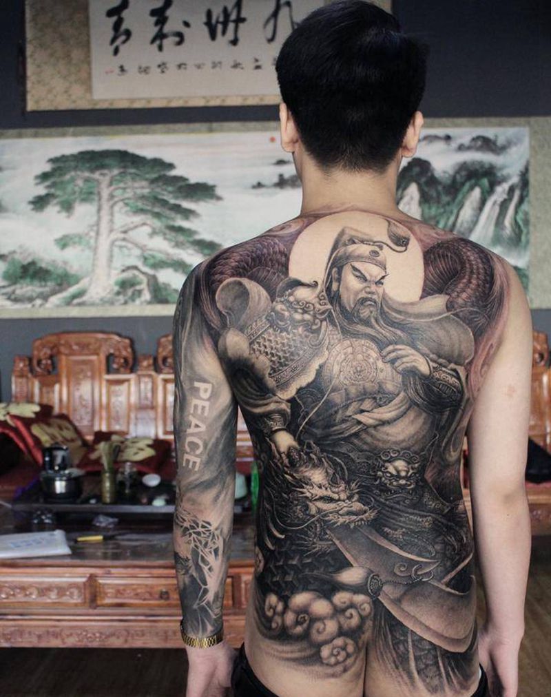 义薄云天纹身图片