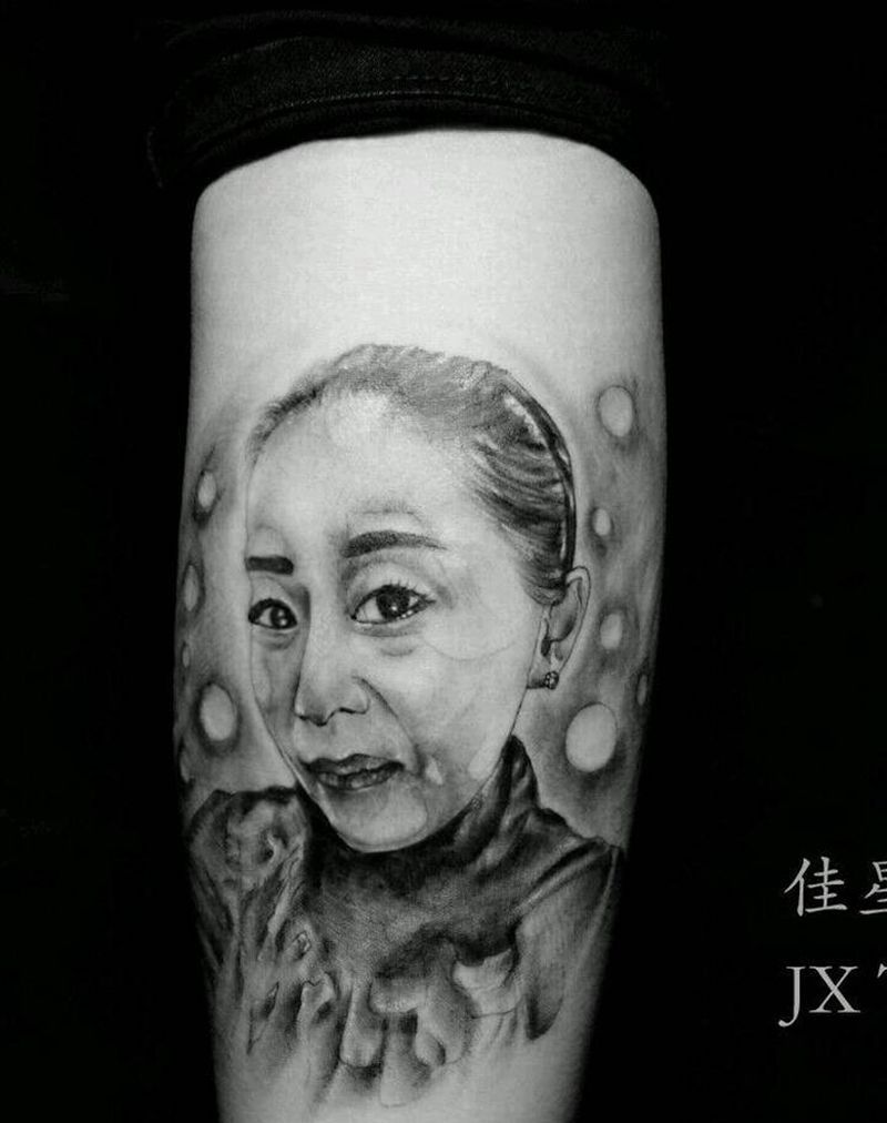 客人的妈妈纹身图片