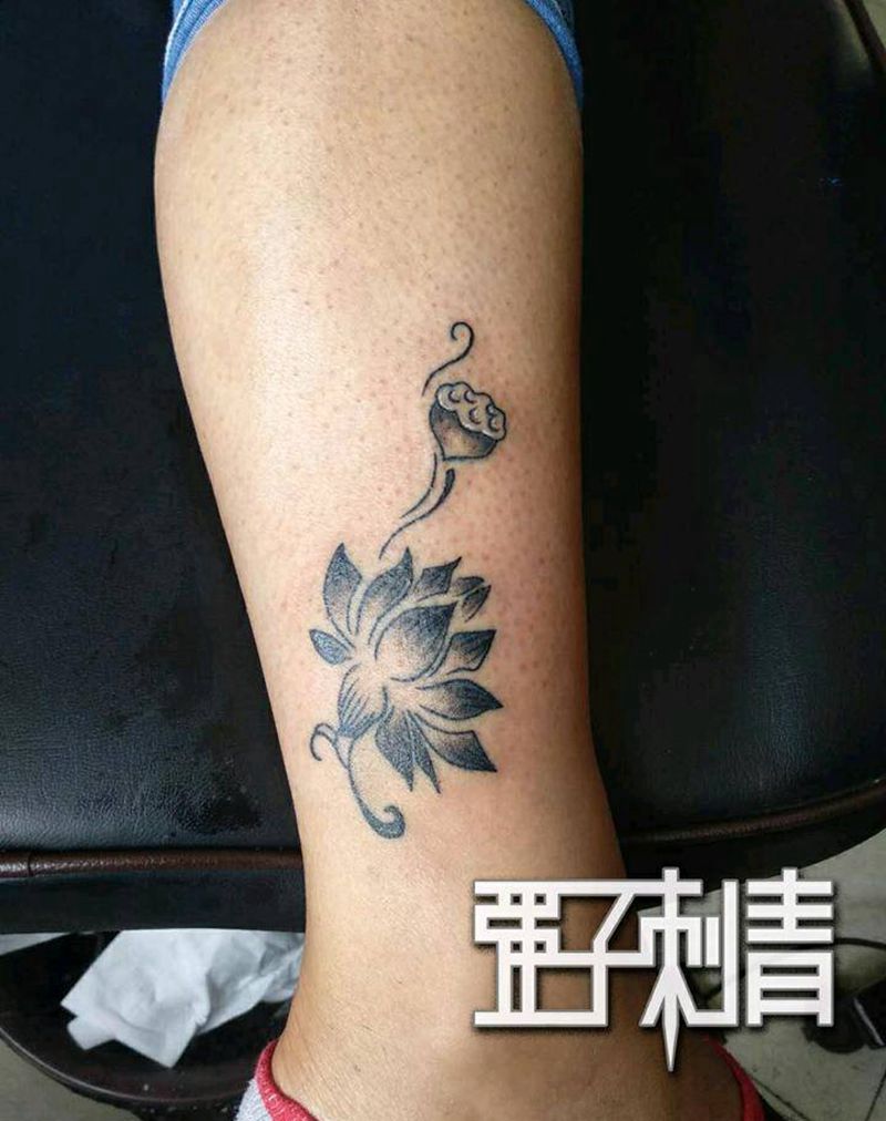 小清新荷花纹身图片_腿部新传统纹身图案