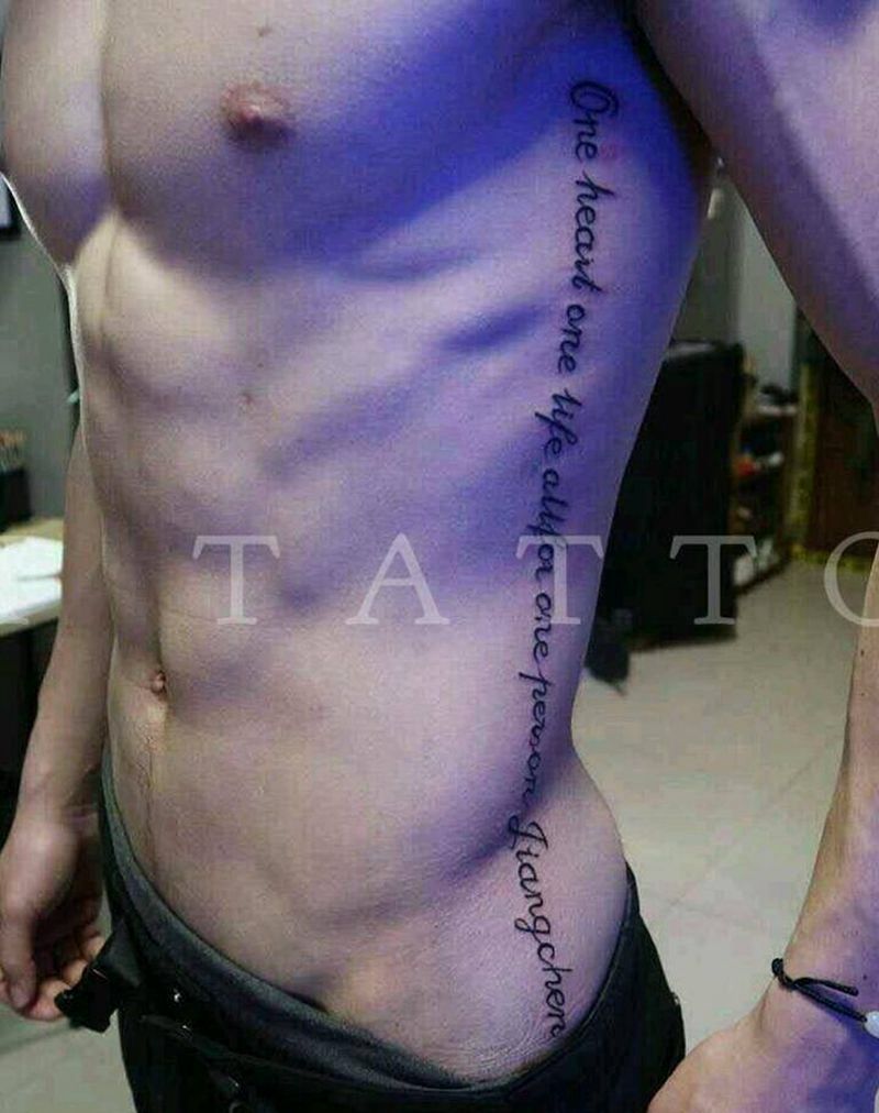 身材不错纹身图片